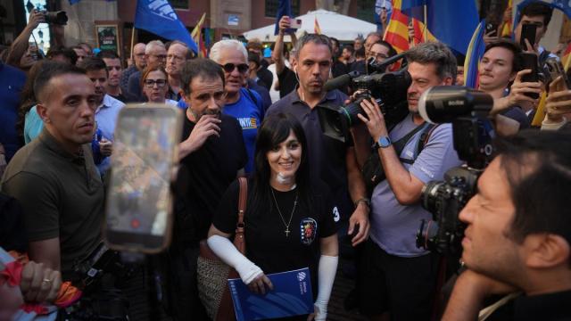 En imágenes: Tensión y cargas policiales en las protestas contra el acto de Aliança en Barcelona