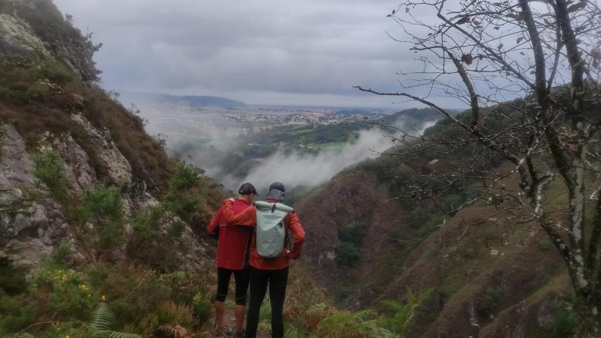 Observando la bahía de Bidasoa-Txingudi.jpeg