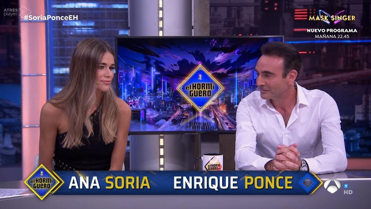 Ana Soria y Enrique Ponce en 'El Hormiguero'.