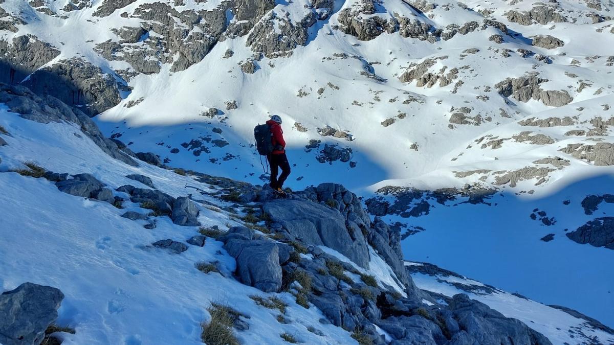 Se reanuda la búsqueda en Picos de Europa del joven montañero leonés tras cuatro días perdido