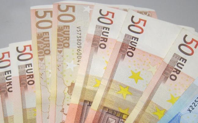 El ahorro en fondos de inversión en Euskadi se situó en 2022 en 35.090 millones de euros. El ahorro en fondos de inversión en Euskadi se situó en 2022 en 35.090 millones de euros.