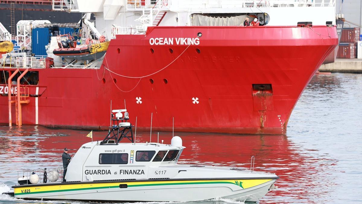 El barco humanitario Ocean Viking.