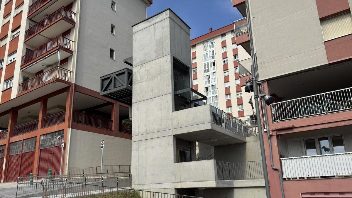 Vista de uno de los ascensores instalados en el barrio de Vista Alegre