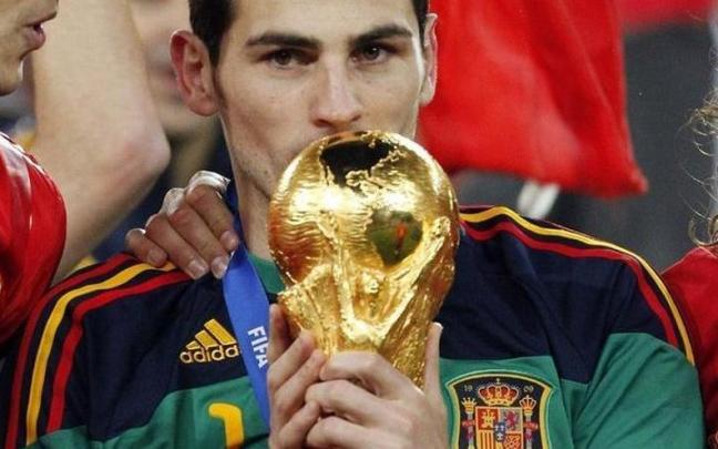 Iker Casillas celebra el triunfo en el Mundial de 2010.