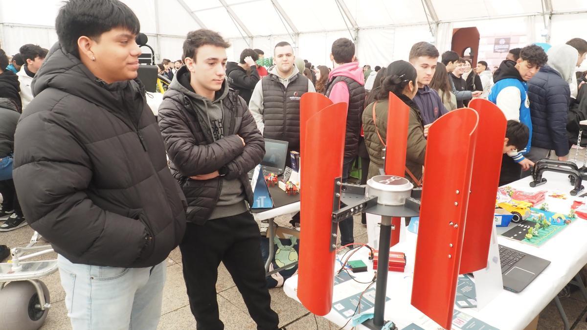 La sostenibilidad y el medio ambiente han tenido reflejo también en el encuentro de la villa armera, como refleja el proyecto de aerogenerador de imagen