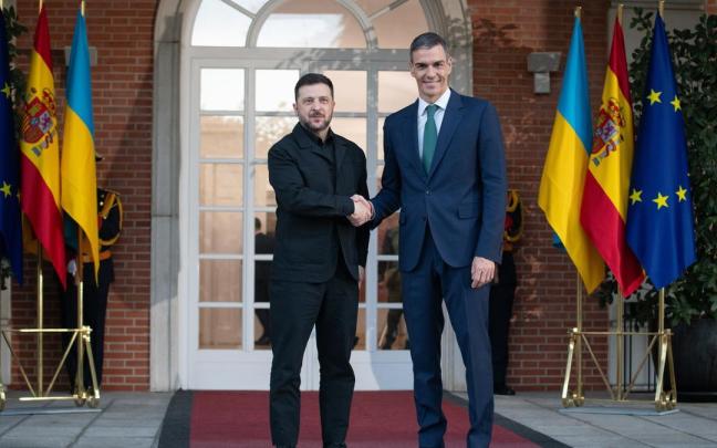 El presidente del Gobierno, Pedro Sánchez, recibe al presidente de Ucrania, Volodímir Zelenski