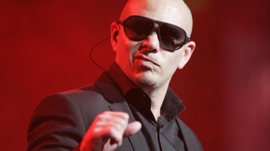 El cantante Pitbull, natural de Miami, se vincula a la cesta punta.