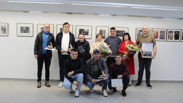Entrega de premios de los concursos de fotografía organizados con motivo de las fiestas de Carnaval en Azpeitia.