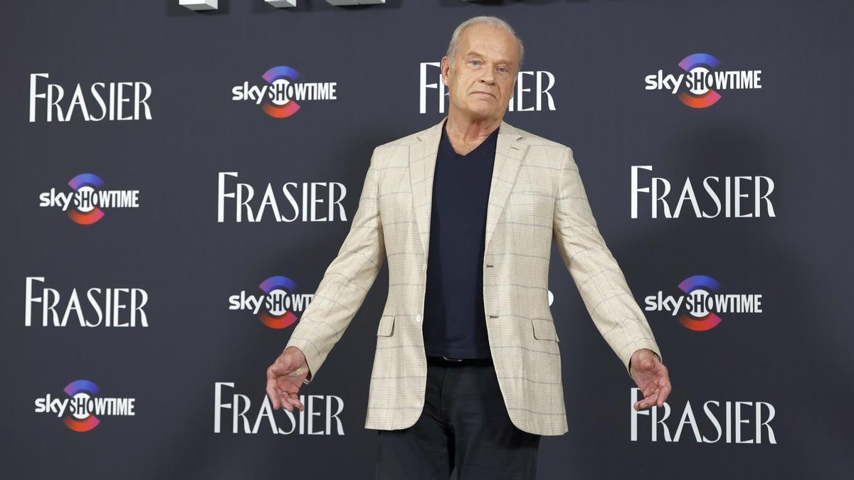 Kelsey Grammer vuelve a meterse en la piel de Frasier Crane.