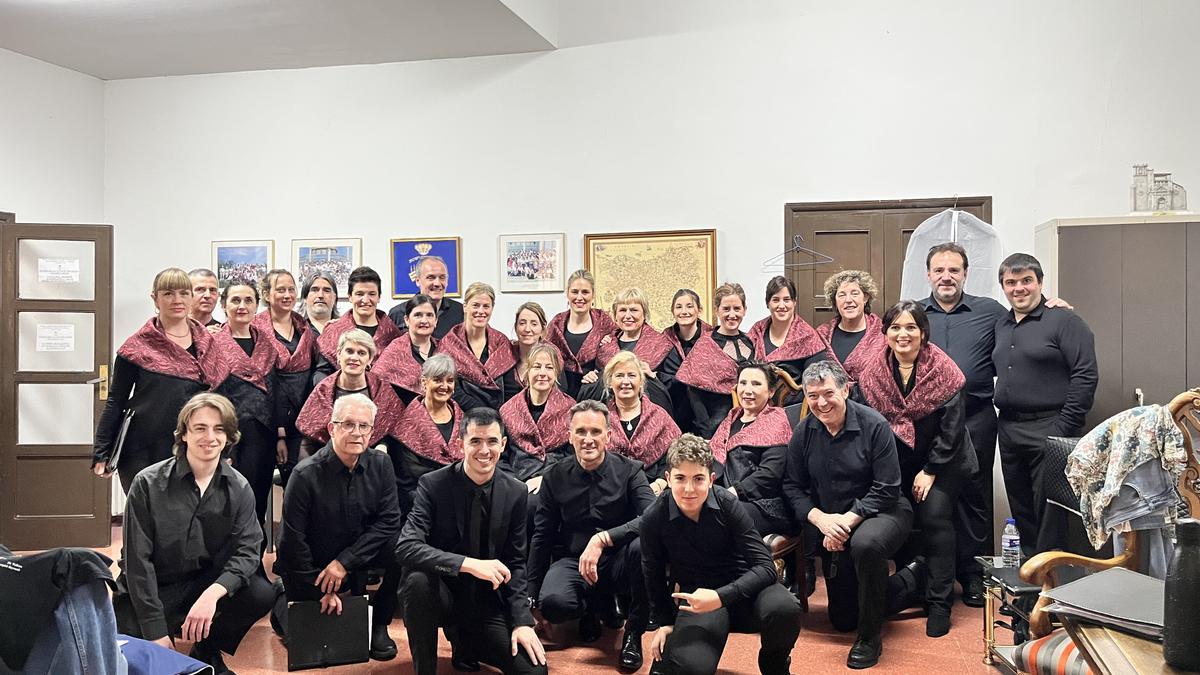 Loinatz Abesbatza instantes antes del inicio del concierto