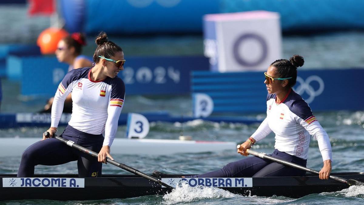 Antía Jácome y María Corbera en la semifinal del C2 500.