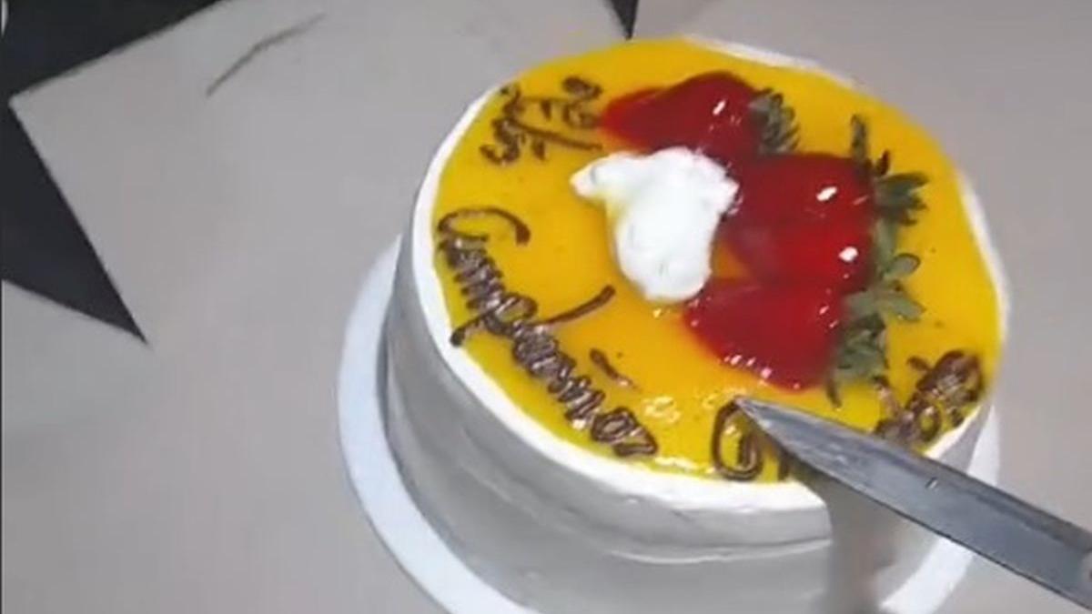 La tarta de cumpleaños.