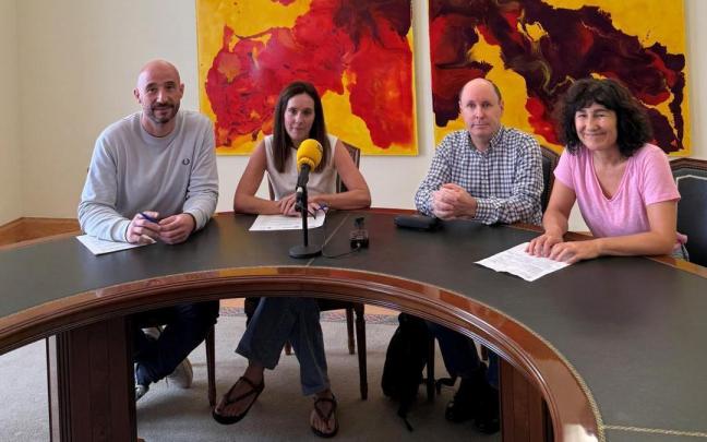 Presentacion de la XVII edición de la Beca Juan San Martín en el ayuntamiento de Eibar.