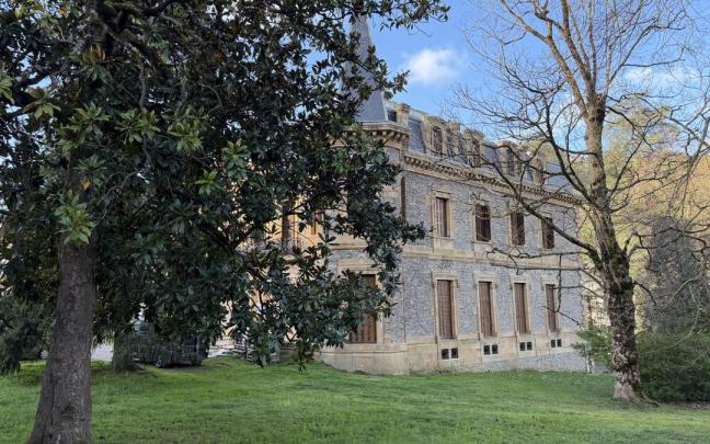 El palacio Arrizuriaga, Bien Cultural dentro del patrimonio protegido del País Vasco.