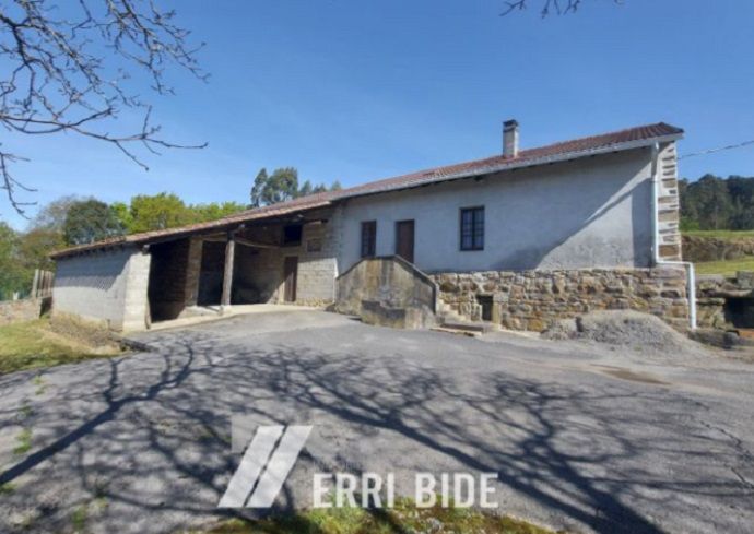 Caserío en Arrieta.
