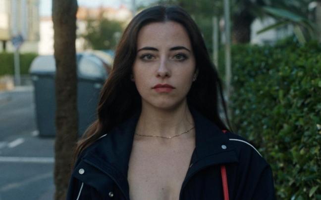 La actriz arrasatearra Ane Rot confiesa que "desde siempre" ha tenido claro que lo suyo era el arte.