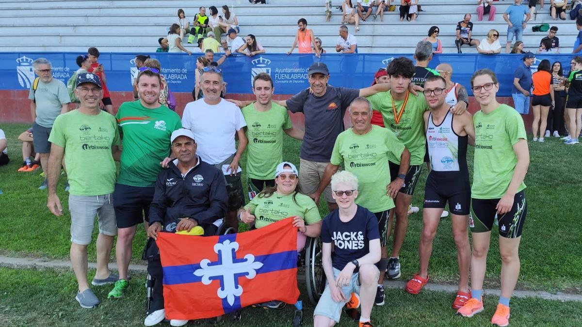 El club basauritarra acudió al Campeonato de España con solo ocho atletas y ha regresado con la plata