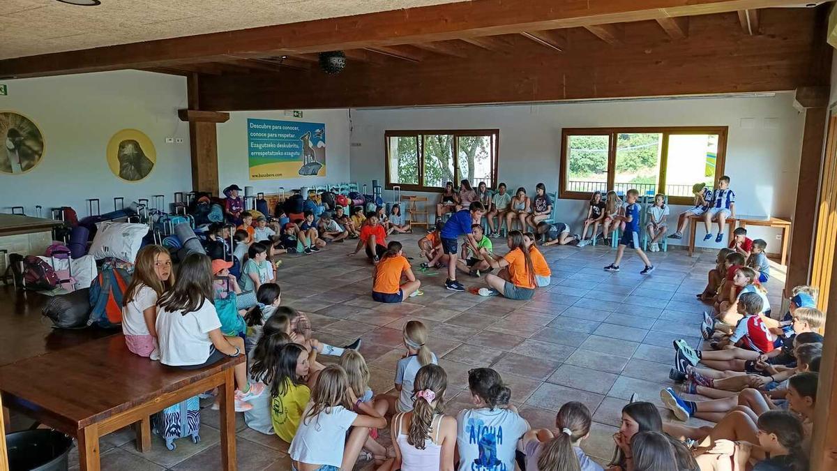 Un campamento de verano.