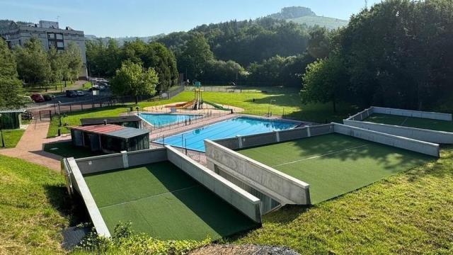 Se ha retrasado la apertura de las piscinas de Gane