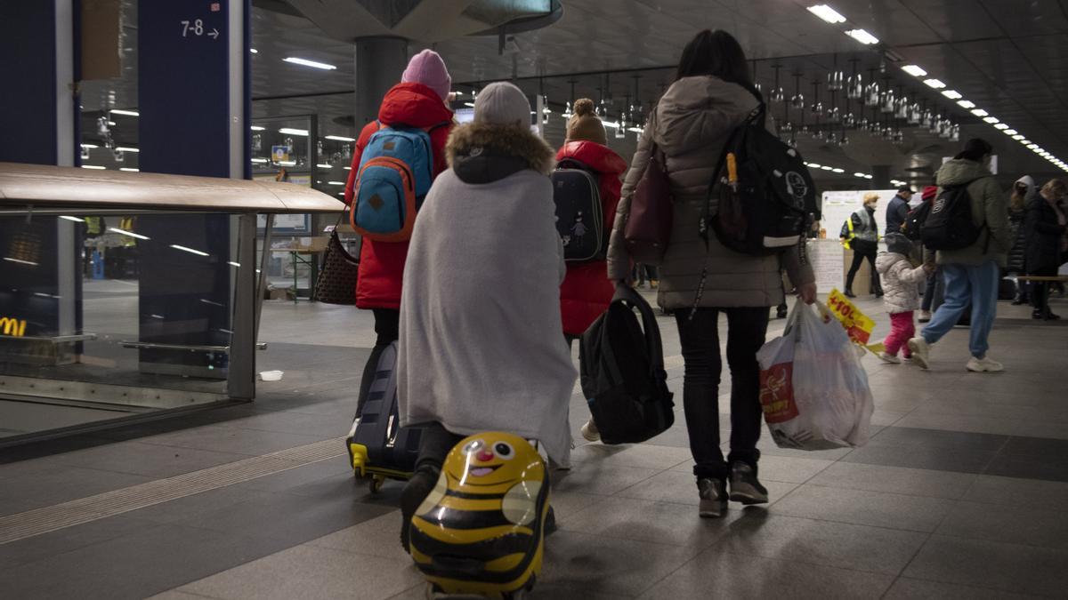 Refugiados llegando al aeropuerto de Berlín