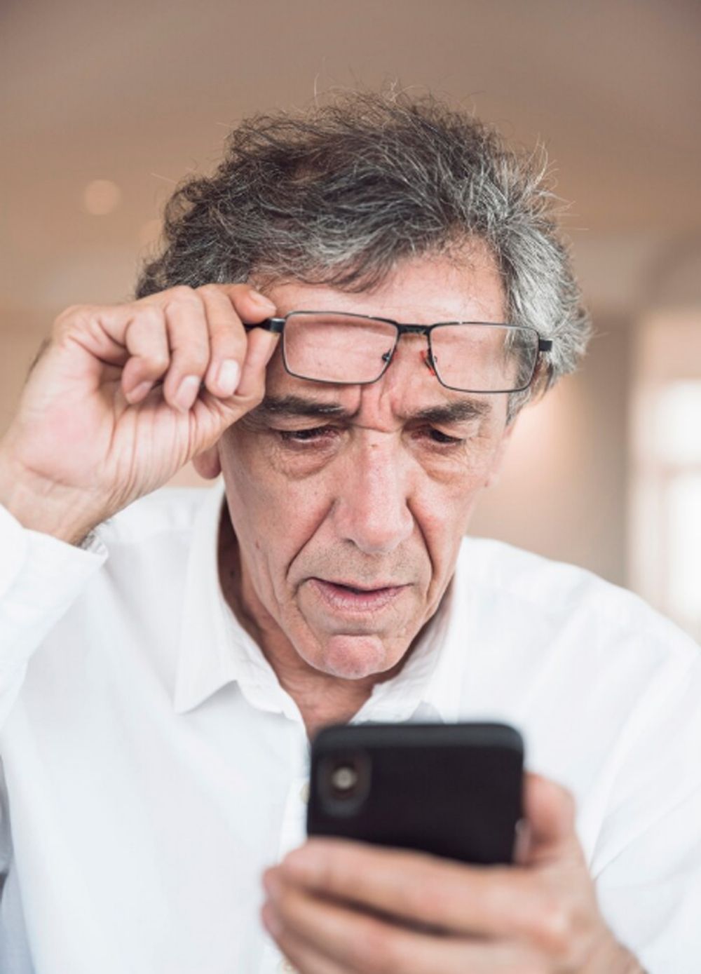 Con la edad surge la presbicia o vista cansada.