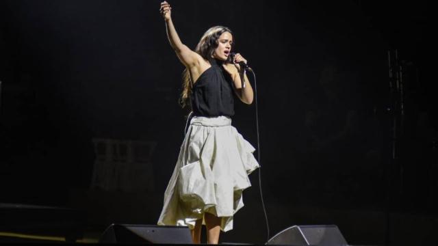 Rosalía durante uno de sus conciertos