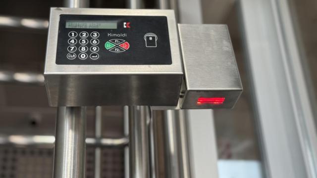 Mecanismo instalado en Uarkape para acceder con la 'tarjeta digital NIK'.