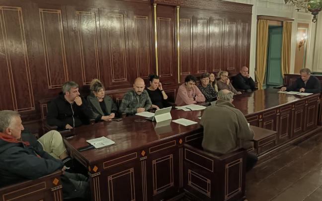 La Corporación municipal durante el Pleno que debatió los presupuestos de 2026.