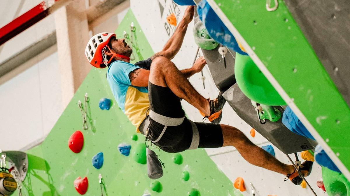 En imágenes: Así es el rocódromo del mejor centro deportivo multidisciplinar de Derio