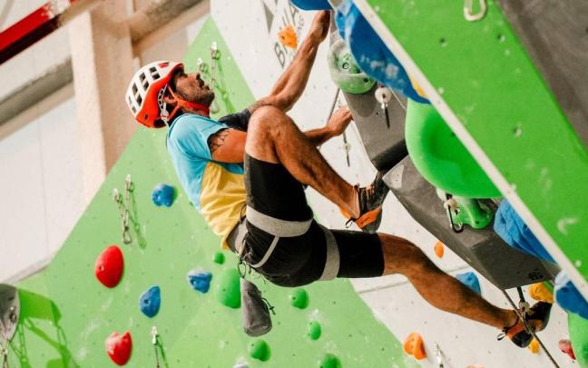 En imágenes: Así es el rocódromo del mejor centro deportivo multidisciplinar de Derio