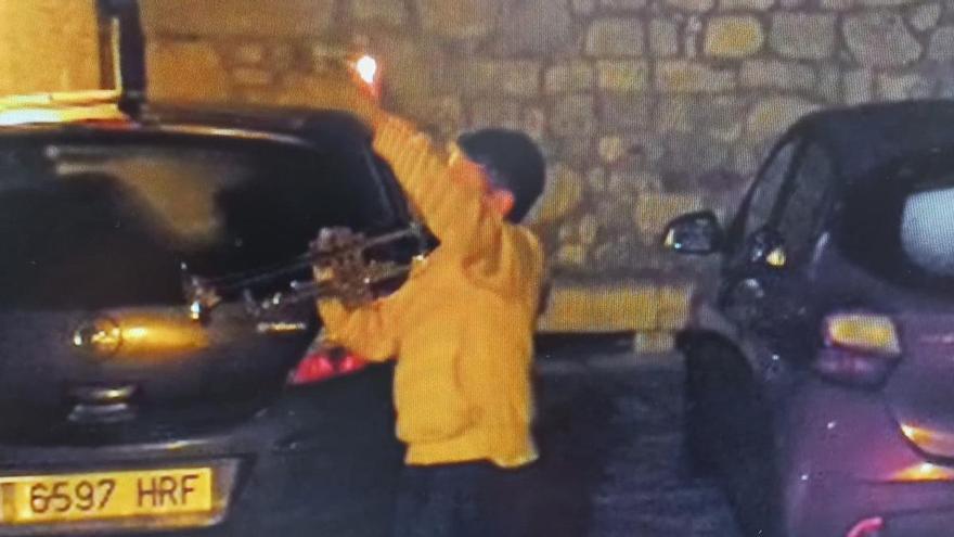 Ekaitz, el niño vitoriano de 12 años que emociona a todo el Alavés con su trompeta