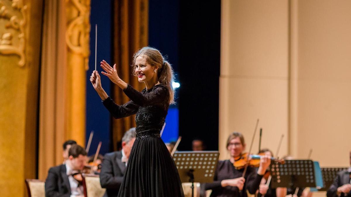 Para Inma Shara un buen director o directora de orquesta debe ser, ante todo, un buen o buena líder.