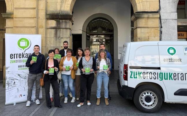 Presentación de la campaña de difusión de Errekauek para captar nuevos usuarios en Azkoitia.