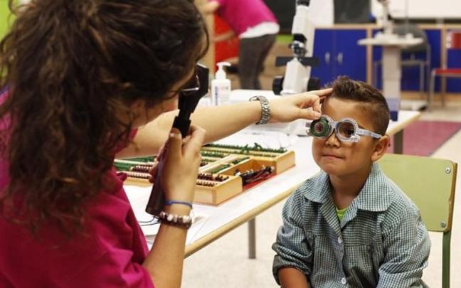 El Congreso debatirá una propuesta para que las gafas y lentillas sean gratis para los menores / EP El Congreso debatirá una propuesta para que las gafas y lentillas sean gratis para los menores