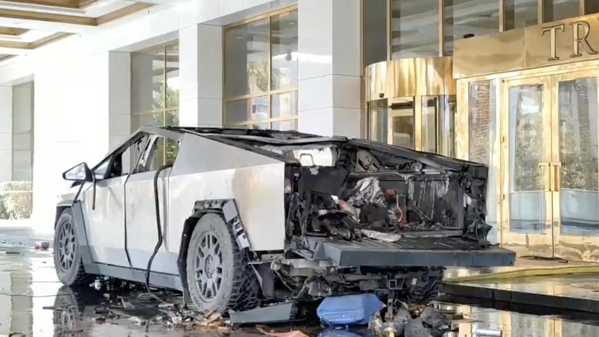 El Cybertruck de Tesla tras la explosión frente al hotel Trump de Las Vegas.