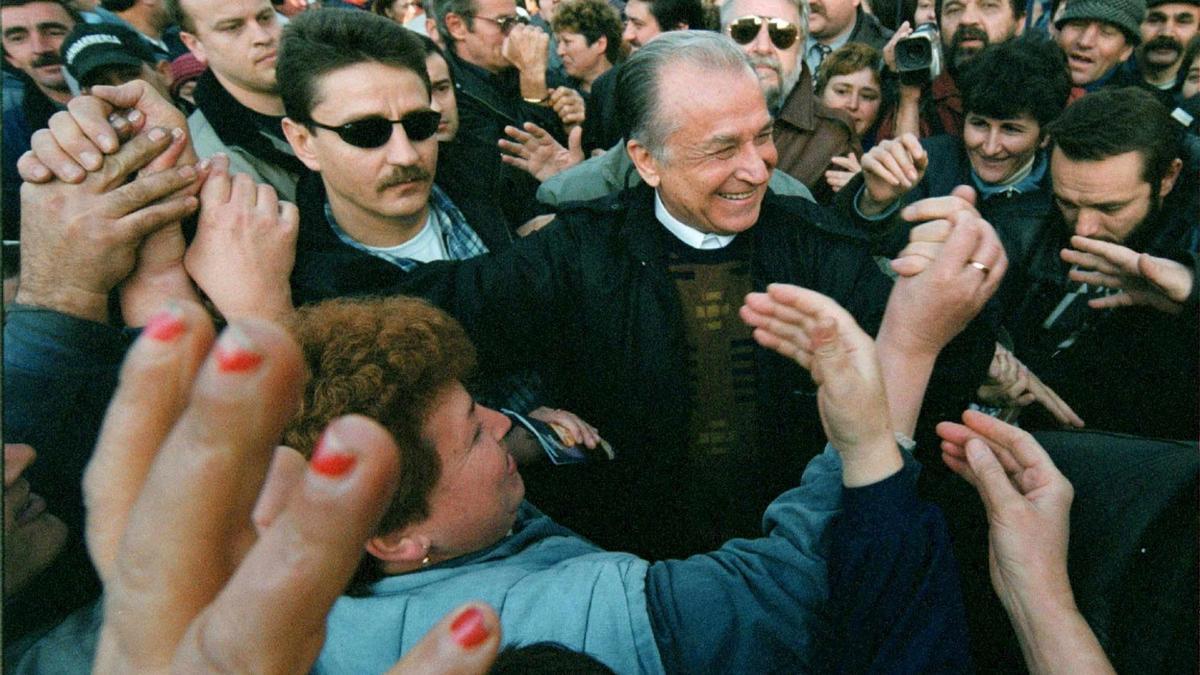 Ion Iliescu, expresidente de Rumanía fallecido a los 95 años