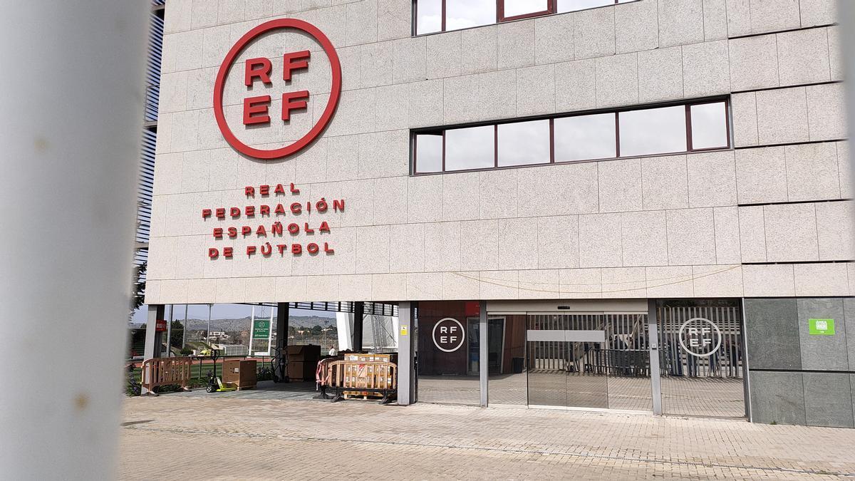 Fachada de la Real Federación Española de Fútbol