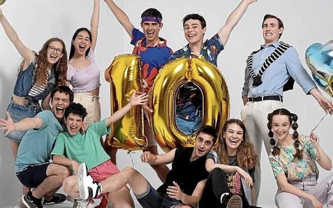 Foto de familia de los protagonistas de ‘Go!azen’. | FOTO: EITB