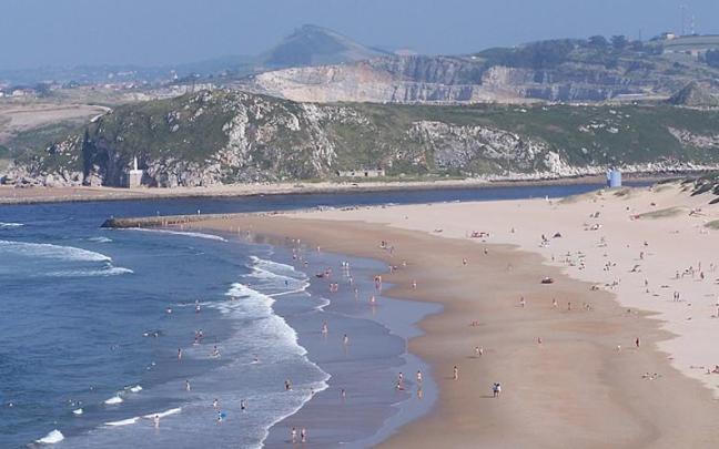 Playa de la Concha, en Suances. Playa de la Concha, en Suances.