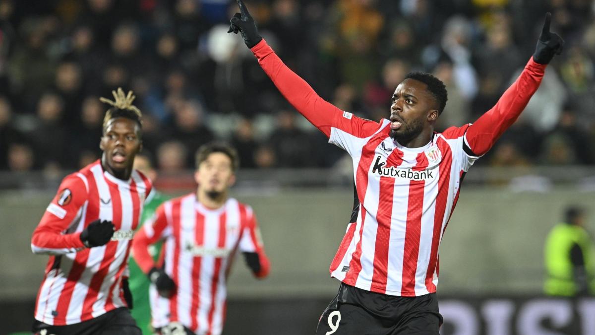 Iñaki Williams celebrando anoche su gol contra el Ludogorets. / EFE