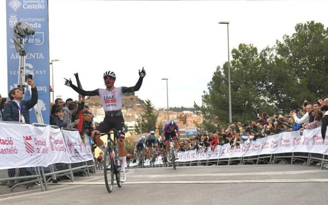 Antonio Morgado festeja la victoria.