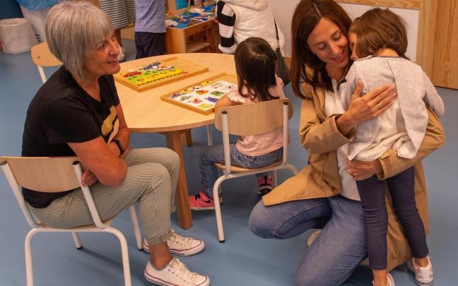 Alumnos de 1º de Infantil (3 años) de Jaso Ikastola, en el primer día de clase del curso escolar 2024 - 2025.