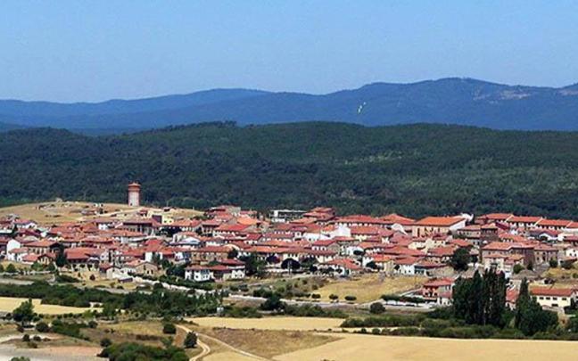Tres rutas por la comarca soriana de Pinares Tres rutas por la comarca soriana de Pinares