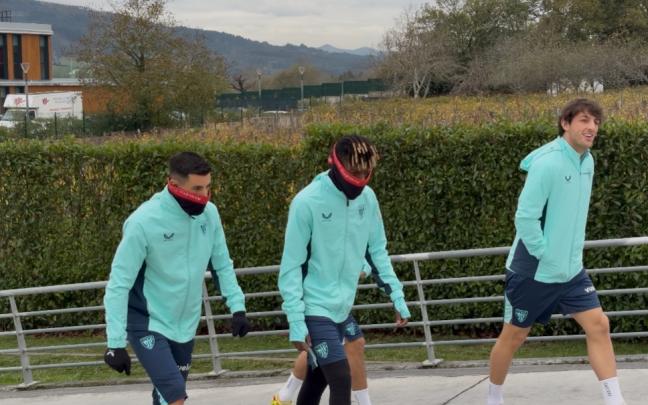 Nico Williams sigue con el grupo antes de viajar a Barcelona