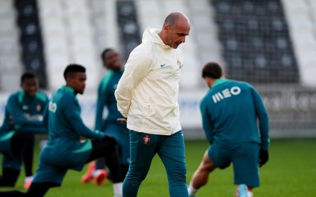 El técnico español Roberto Martínez durante un entrenamiento de Portugal en la Liga de Naciones.