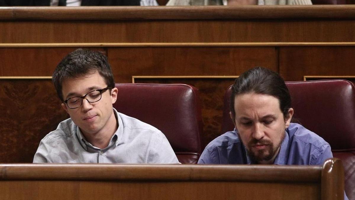 Iñigo Errejón y Pablo Iglesias en el Congreso de los Diputados.