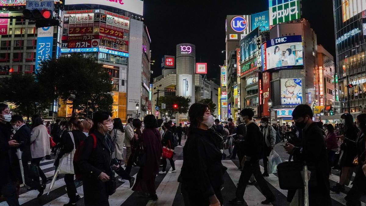 Peatones en el cruce de Shibuya, en Tokio