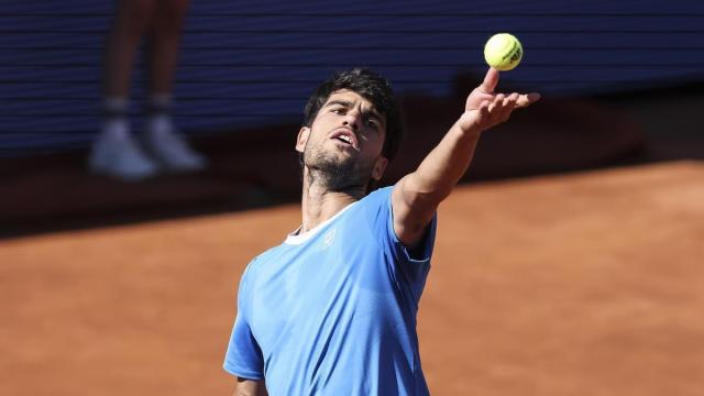 Carlos Alcaraz, en el torneo Conde de Godó, donde disputó sus últimos partidos antes de causar bajar por lesión.