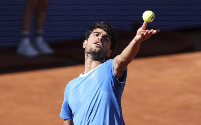 Carlos Alcaraz, en el torneo Conde de Godó, donde disputó sus últimos partidos antes de causar bajar por lesión.