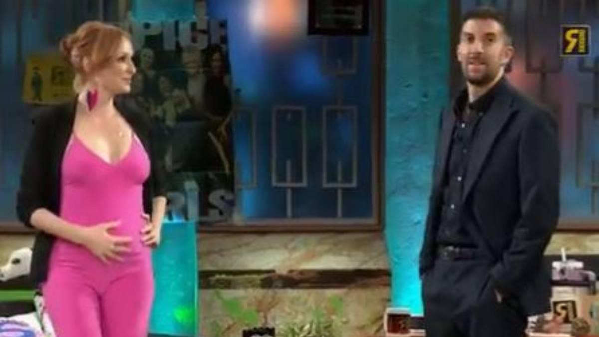 Cristina Castaño visita 'La Revuelta'